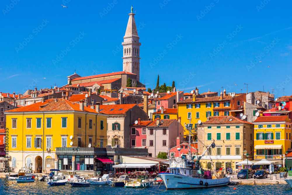 Naklejka premium Chorwacja. Widok na Rovinj