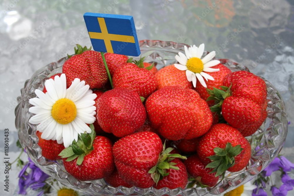Swedish Midsummer dessert - strawberries - with Swedish flag on top - obrazy, fototapety, plakaty 