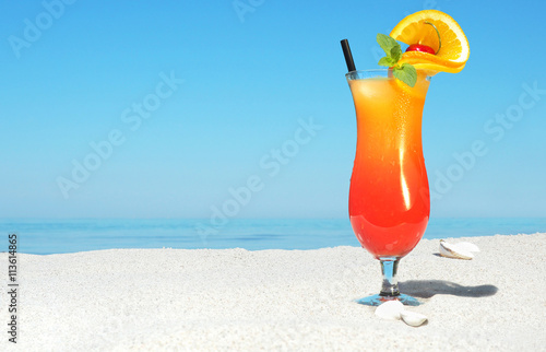 Sex on the Beach Cocktail am Sandstrand