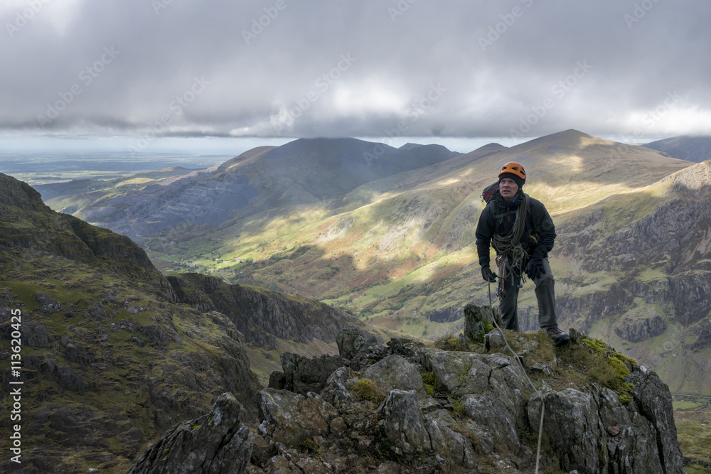 UK, North Wales, Snowdonia, Cwm Glas, Garnedd Ugain, Clogwyn y Parson, mountaineer UK, North Wales, Snowdonia, Cwm Glas, Garnedd Ugain, Clogwyn y Parson, mountaineer