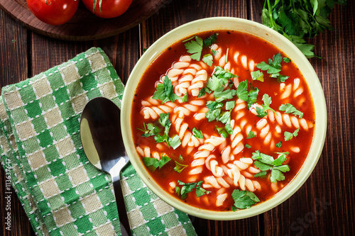Fotografie Tomato soup noodles in the bowl