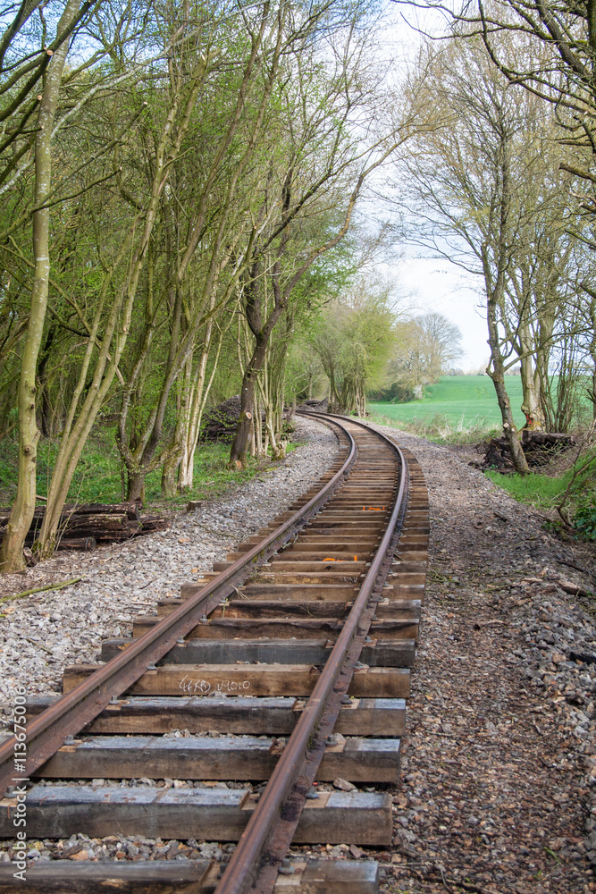 Rail pour train à vapeur ancien dans la campagne