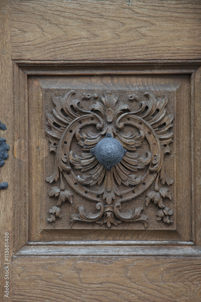 decorative element on the door