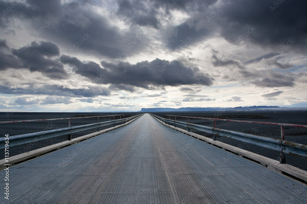Endless road, endless horizon, Iceland Endless road, endless horizon, Iceland