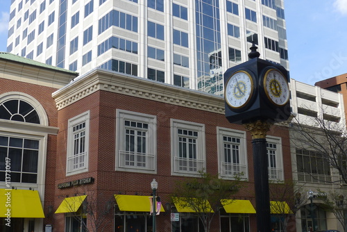 Картината върху платно Main Street of Virginia Beach Town Center