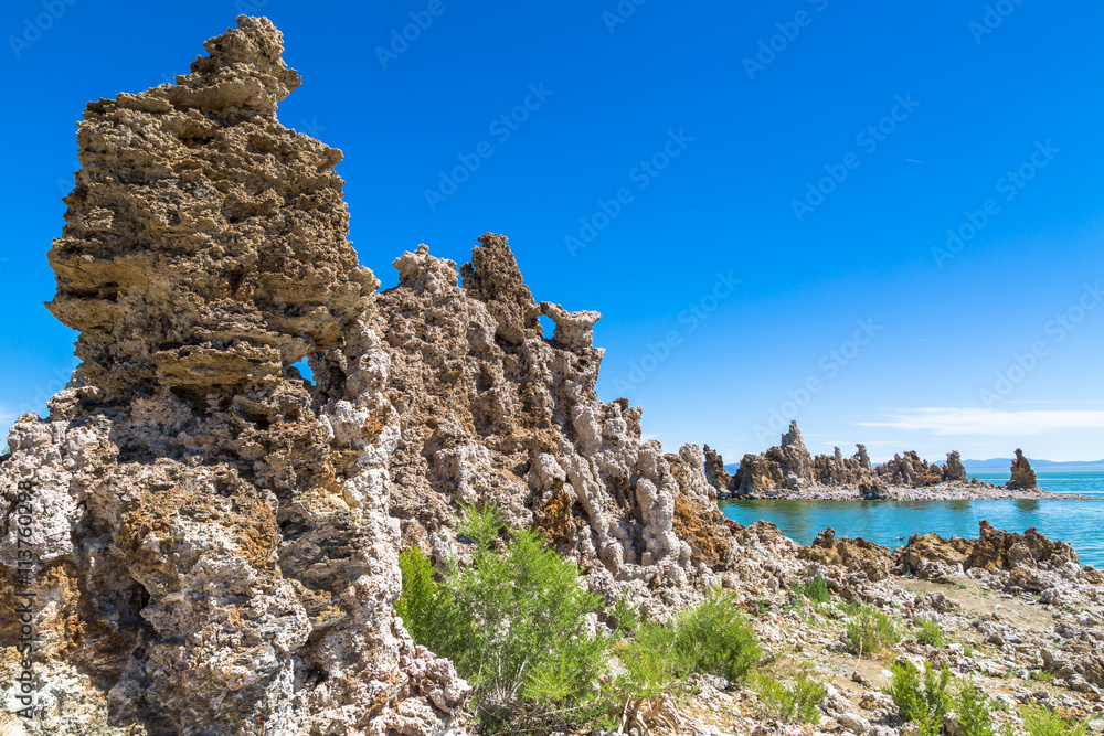 Naklejka premium Tufa's at Mono Lake