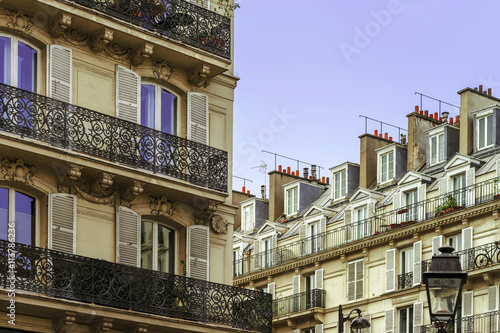 Typical Paris street view, summer day. © 31etc