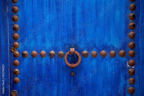 Puerta azul