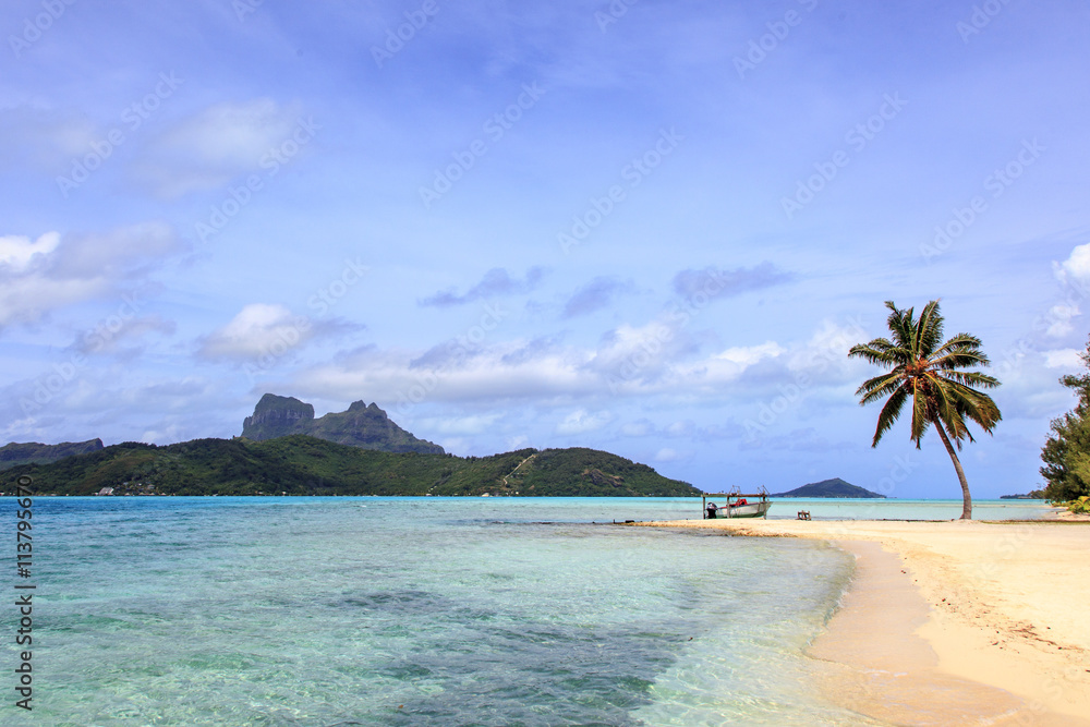 Naklejka premium Bora Bora beach