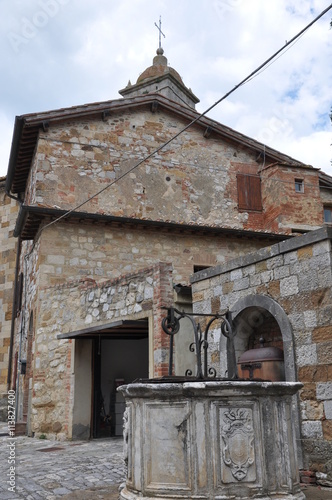 Süd-Toskana: Montefollonico bei Montepulcinano photo