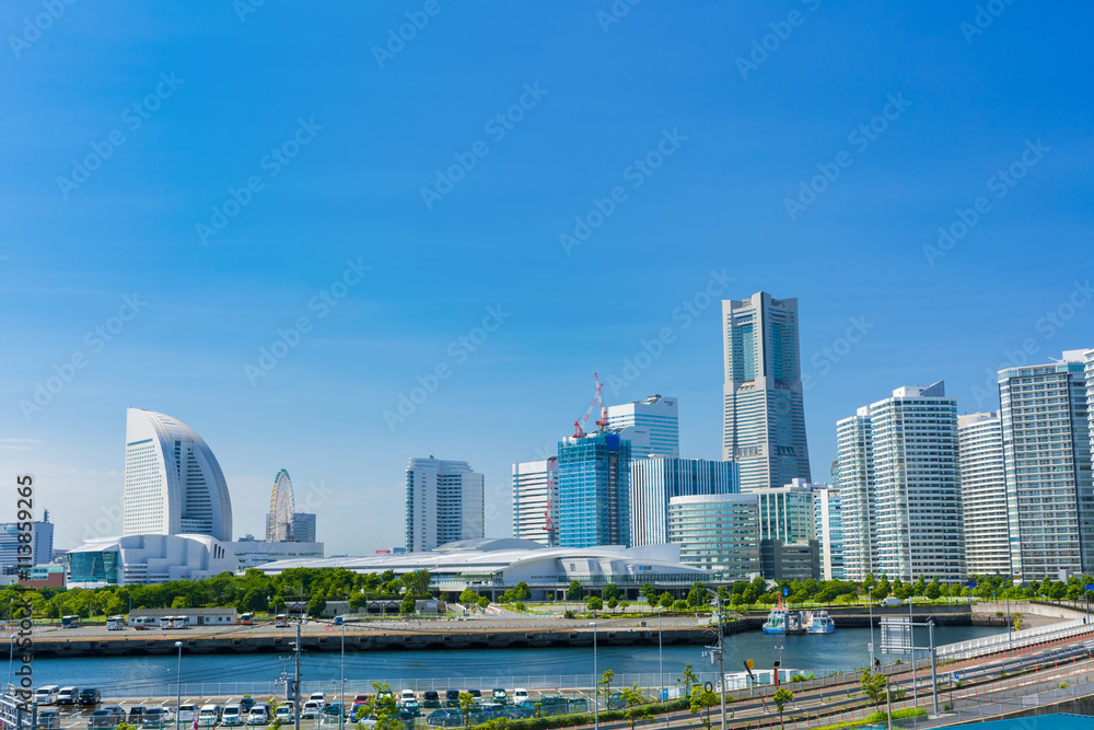 横浜　高層ビル