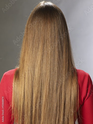 Glattes langes Haar
