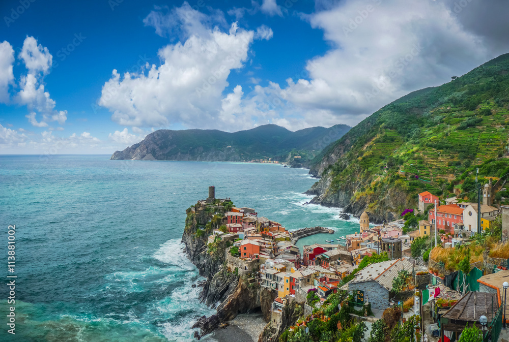 Fototapeta premium Town of Vernazza, Cinque Terre, Italy