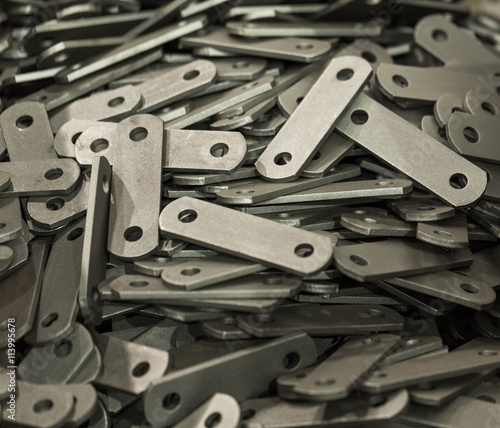 Details of steel plate is manufactured by punching press in the