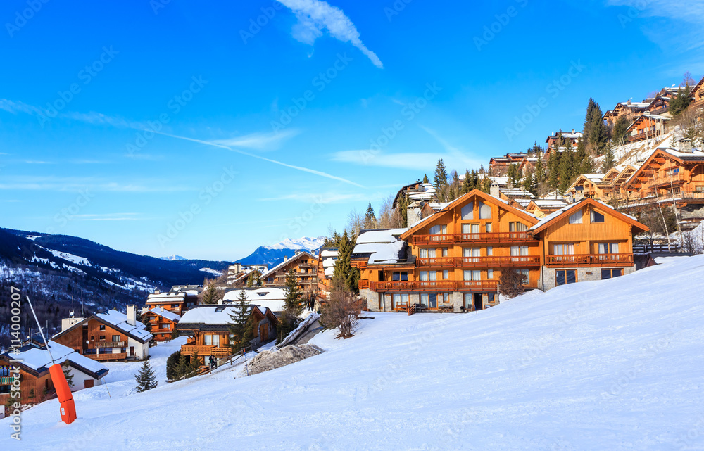 Chalet on the slopes of the valley Meribel. Ski Resort Meribel 