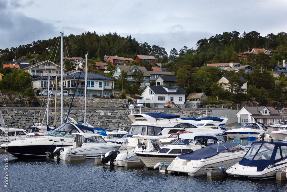 Berth boats in Norway