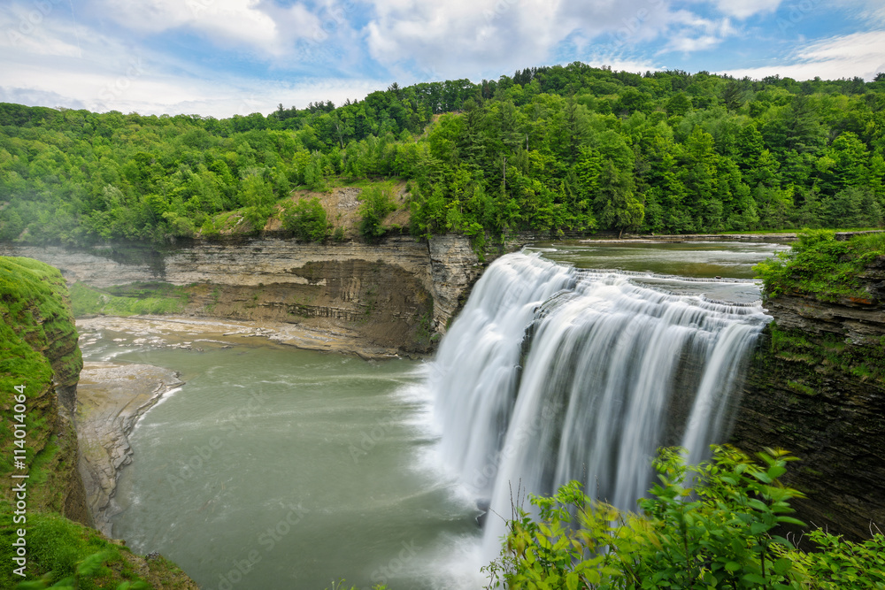 Obraz premium Middle Falls (Explored)