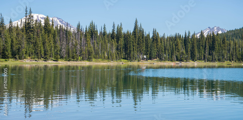 Elk Lake in the central Oregon Cascade Range