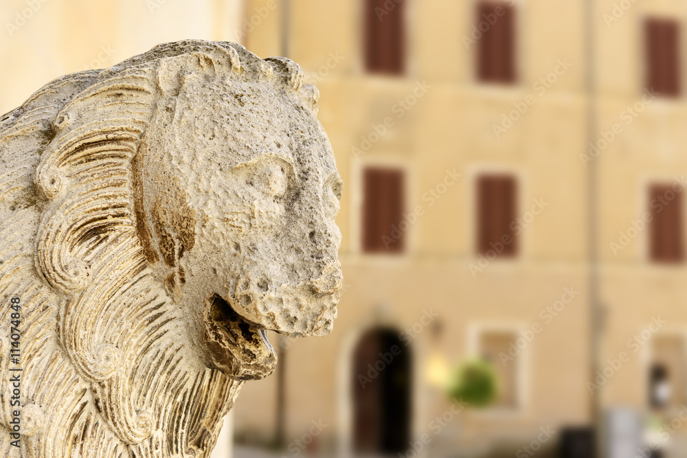 Lion statue in Italy