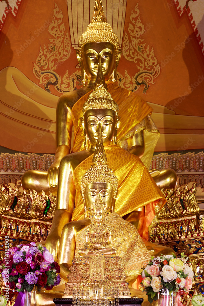Fototapeta premium Buddha statues , Face of gold buddha, Close up face of gold buddha, Thailand ,Asia.