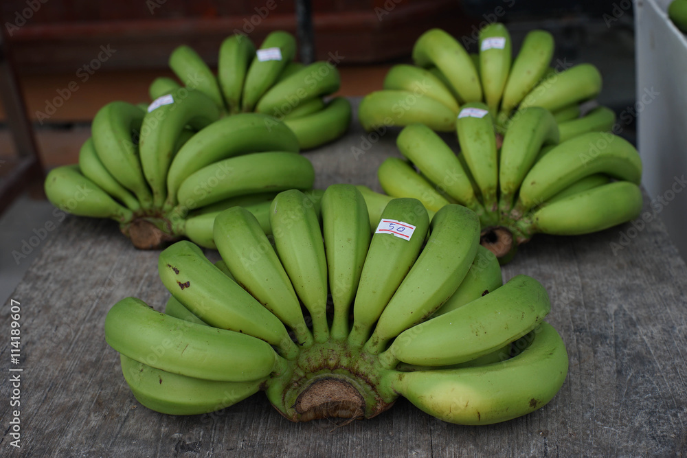 Green bananas for sale