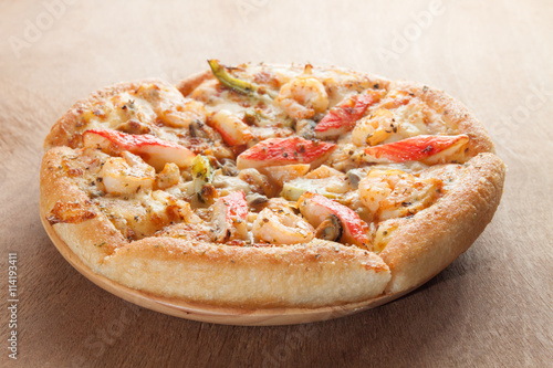  Seafood italian pizza