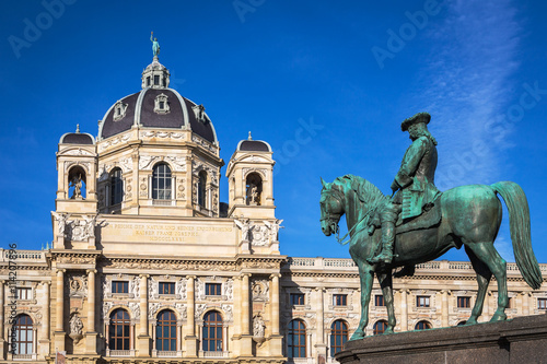 Wien - Naturhistorisches Museum - Reiterstandbild