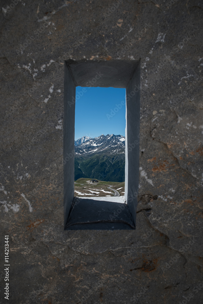 Das Fenster auf die Bergwelt