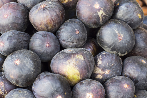 Fresh figs (higo) on a market in Peru. Natural look. 