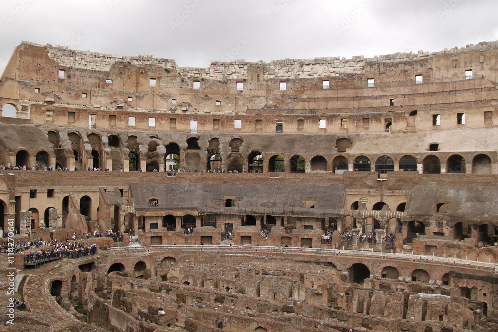 Amphithéâtre du Colisée à Rome, Italie