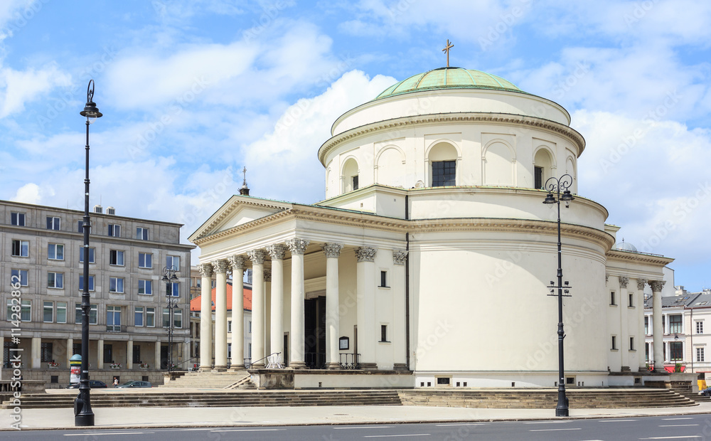 Obraz premium Warszawa, Kościół Świętego Aleksandra na Placu Trzech Krzyży, wybudowany w stylu klasycyzmu w roku 1826
