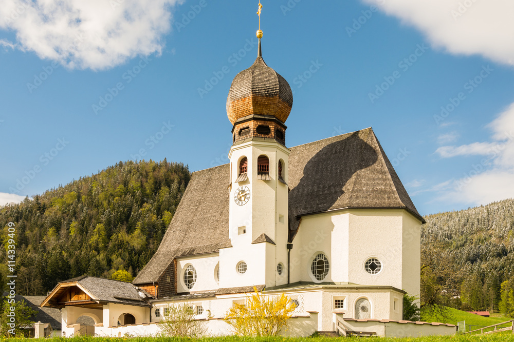 Kirche in Oberau, Berchtesgadener Land in Oberbayern - obrazy, fototapety, plakaty 
