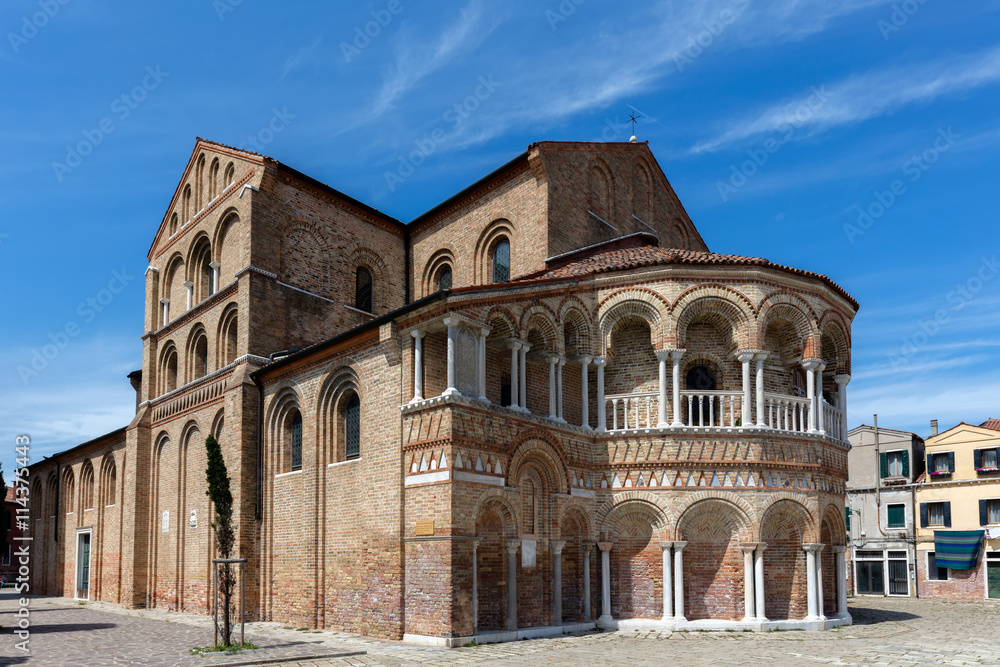 Fototapeta premium Medieval Church of Santa Maria e San Donato located in Murano, northern Italy. The church is one of the oldest in the Venetian lagoon.