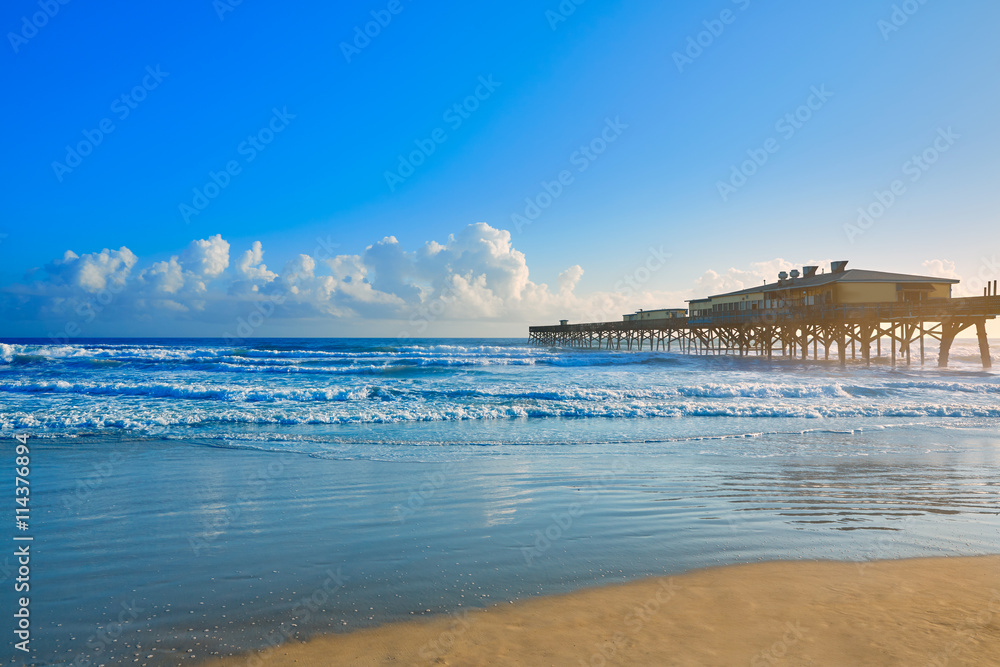 Naklejka premium Daytona Beach in Florida with pier USA