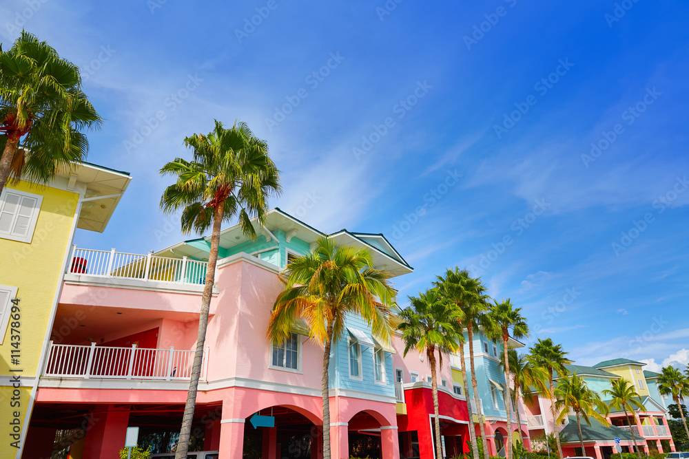 Naklejka premium Florida Fort Myers colorful palm trees facades
