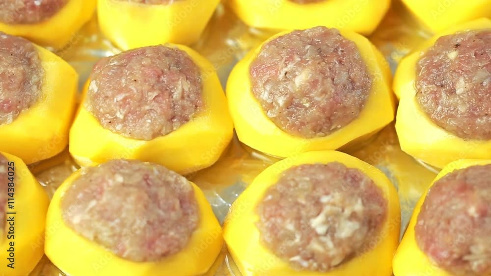 Boats potato stuffed with beef meat and hard parmesan. Boats potato stuffed with beef meat and hard parmesan.