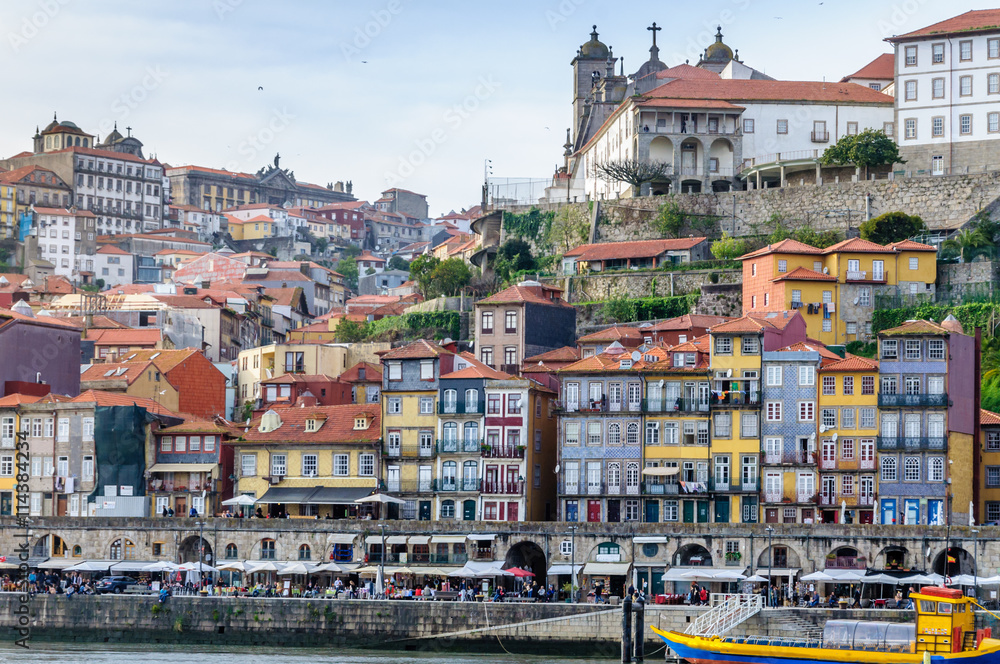 Naklejka premium Vue de la ville de Porto