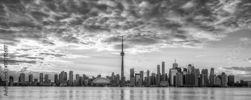 TORONTO SKYLINE IN BLACK AND WHITE