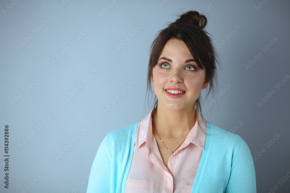 Portrait of an attractive fashionable young brunette woman Portrait of an attractive fashionable young brunette woman