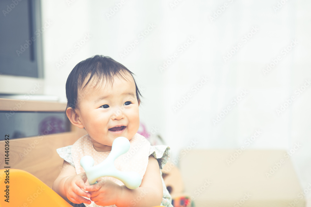 かわいい赤ちゃん 笑顔 かわいい赤ちゃん 笑顔