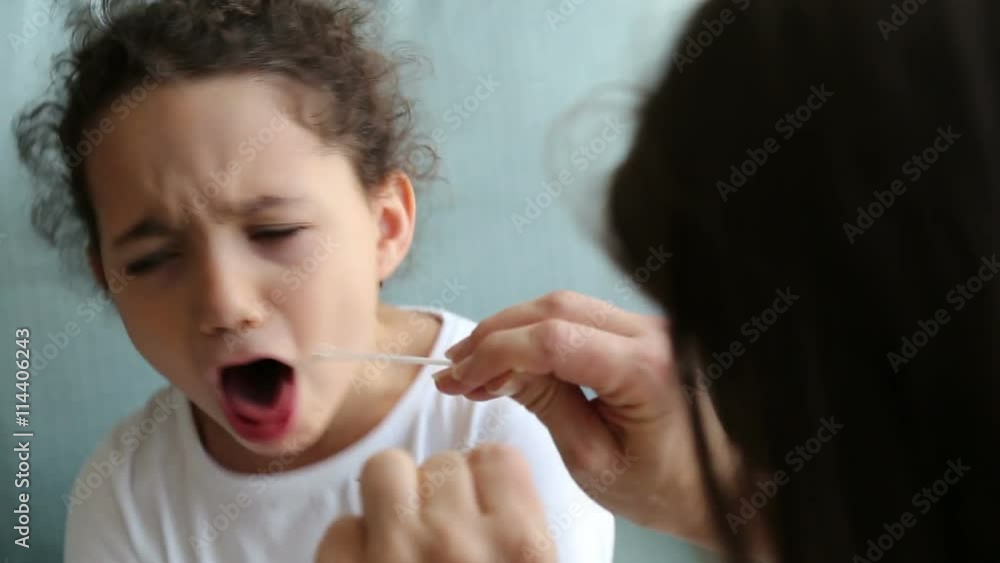 Throat swab test Throat swab test
