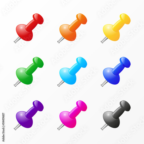 Colored push pin set