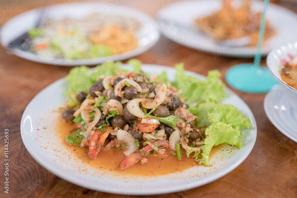 mushroom salad with chilli and tomatoes mushroom salad with chilli and tomatoes