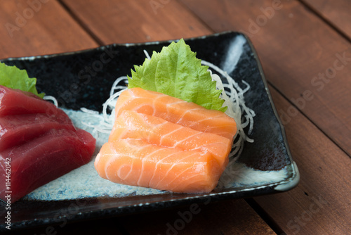 sashimi plate with salmon and tuna