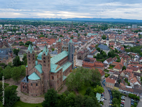 Speyer Dom Rheinland Pfalz Kaiserdom Rhein Fliughafen Luftbild Brezel