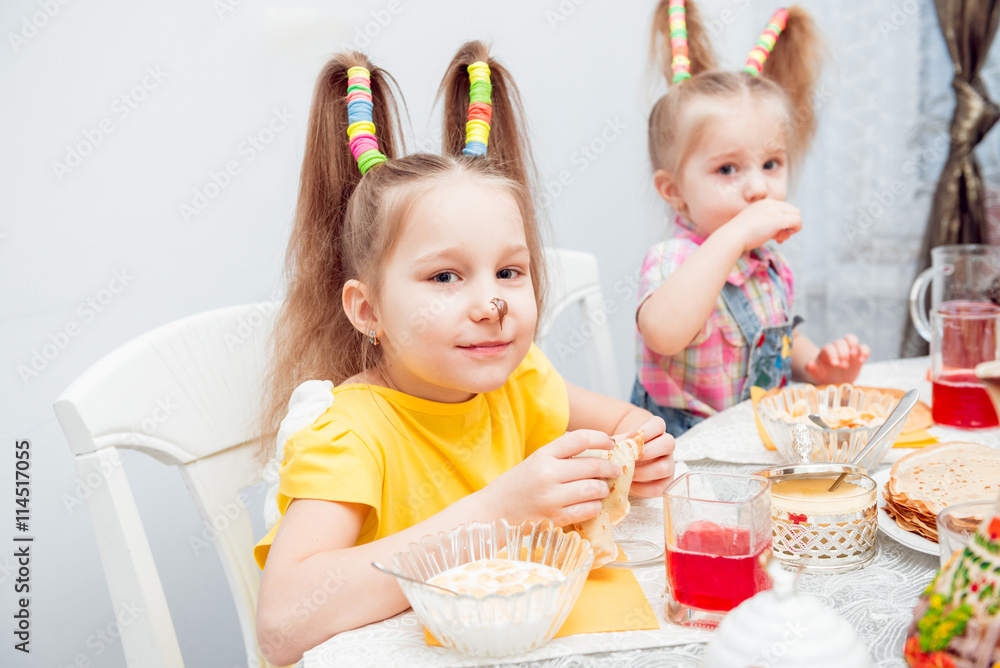 Fototapeta premium Cheerful family having lunch
