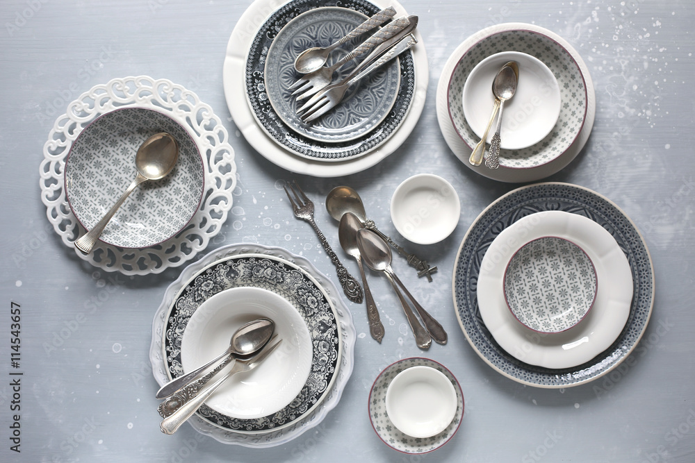 Obraz premium Tableware : plates, spoons and forks