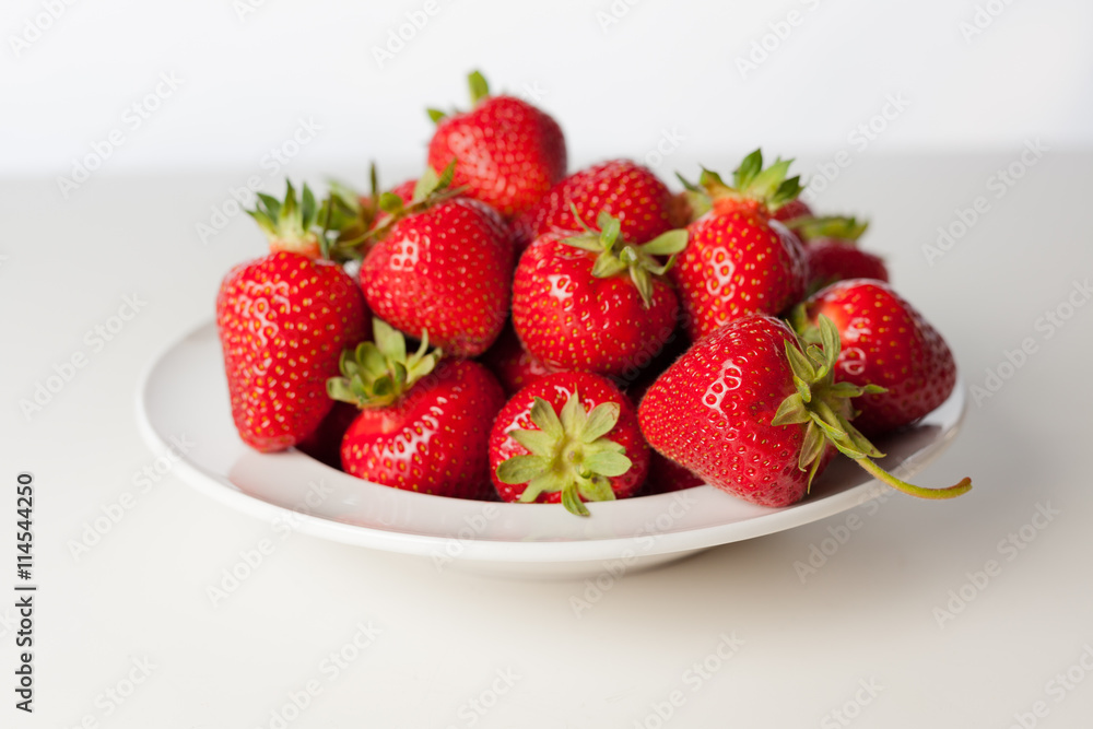 StrawberryBowl2 StrawberryBowl2