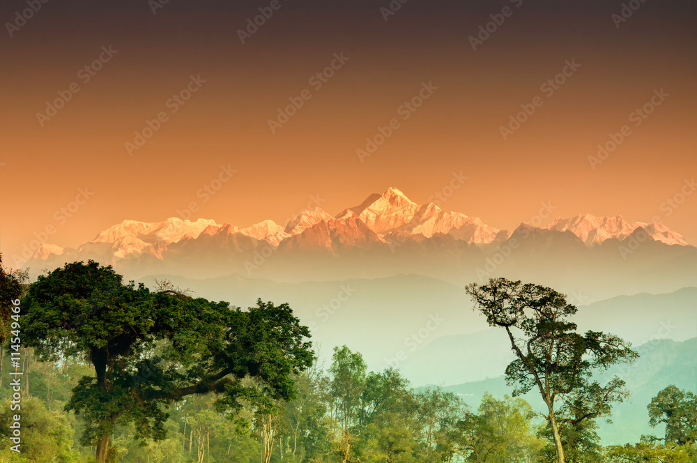 Kanchenjunga mountain range , Himalayan mountain in backdrop, Sikkim
