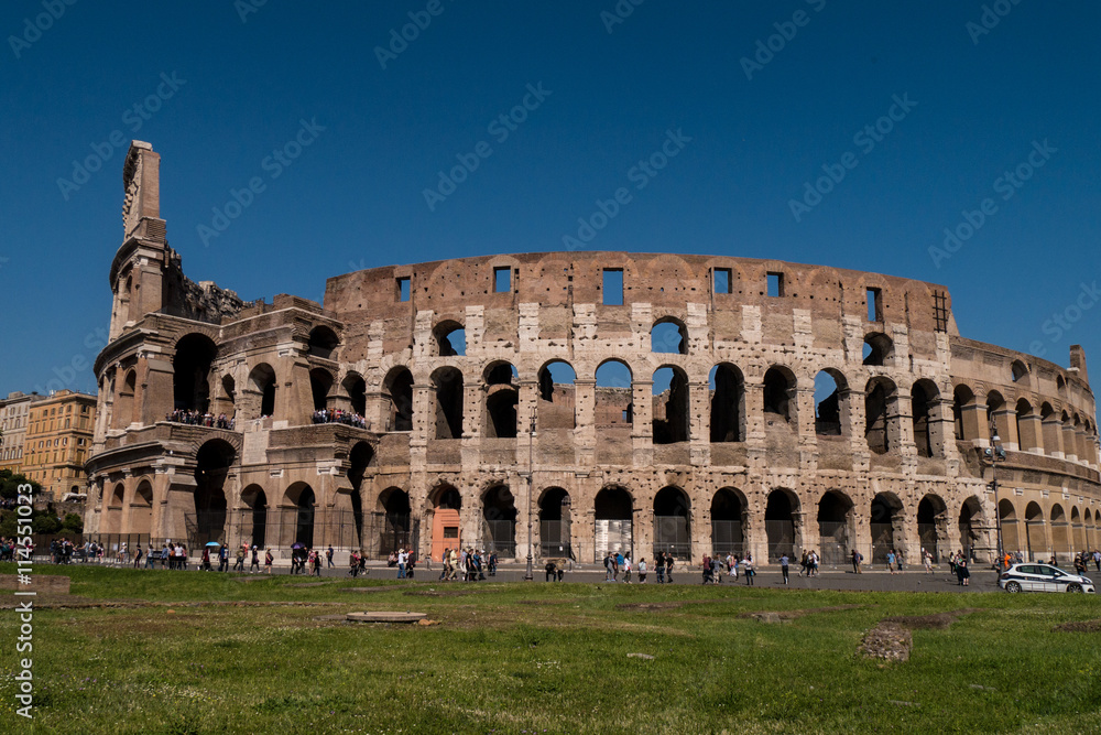 Außenansicht des Kolosseum in Rom
